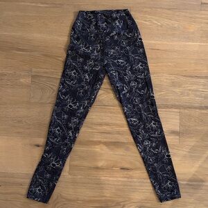 Floral Black and Gray Leggings